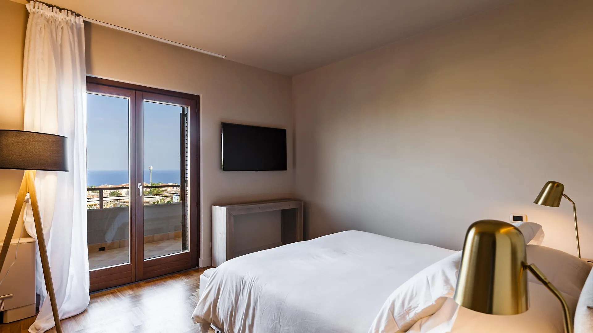 Villa Albachiara By Ferrini Home Catania Italy